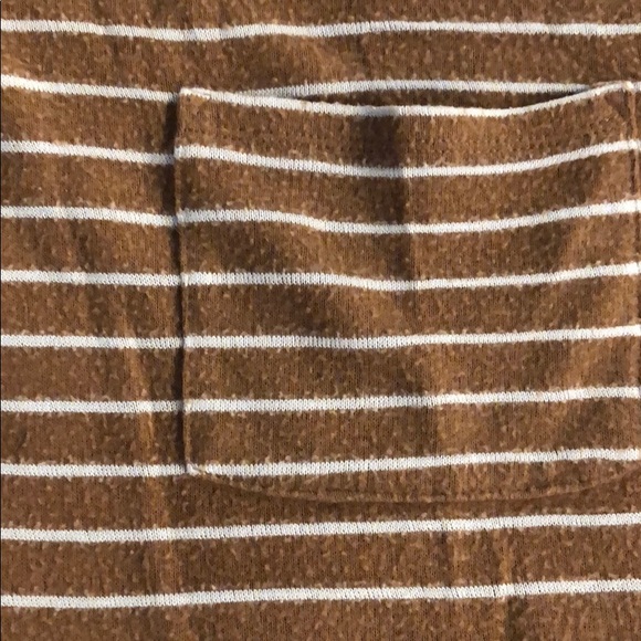 AE crop top - Picture 2 of 5